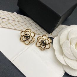 Simple 18K Gold Plated Luxury Brand Designers Letters Stud Clip Chain Geometric Famous Women flower Earring Wedding Party Jewerlry gift