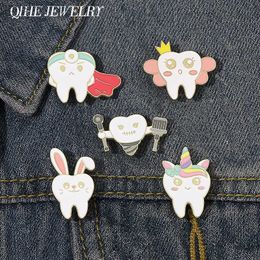 Pins Brooches Cute Teeth Enamel Pins Rabbit Animal Teeth Brooch Badge Metal Accessories Lapel Pins Backpack Hat Gift Doctor Nurse Jewelry WX