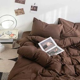 Bedding sets New Solid Color Bedding Set Soft Sheet Duvet Cover Pillowcase Girls Women Bed Linen Twin Queen Full Size Fashion Quilt Cover 01 J240507