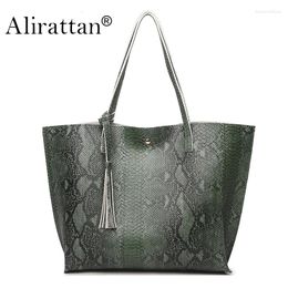 Evening Bags Alirattan Large Capacity Snake Pattern Handbags Ladies High Crocodile Shoulder Bag 2024 Designer Quality Shopping