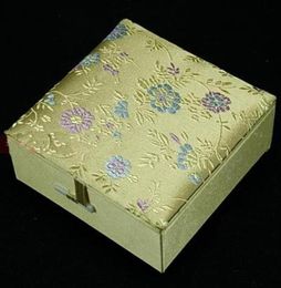 Silk Brocade Jewellery Gift Boxes Square Cotton Filled Keepsake Box High End Bangle Bracelets Box 2pcslot Mix Colour 4703026