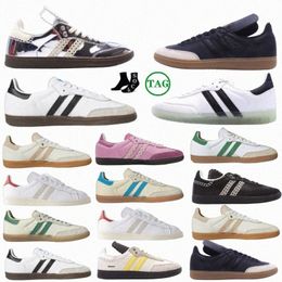 designer shoes sneakers OG Cloud White Core Black Gum Collegiate Green Gum Grey Toe Aluminium Wonder Footwear White Green Flat mens traiVLbR#