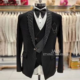 Mens black suit British style Casual suits for men Leather fabric pattern printing Actor singer performing men suit (Jacket+Pants + Vest )