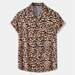 Men's Casual Shirts Summer 3D leopard print mens shirt casual vacation short Sve shirt button mens lapel shirt top Y240506