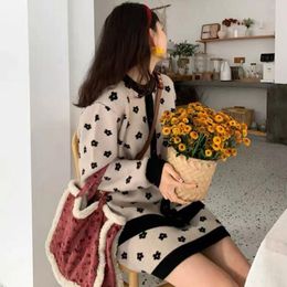 Work Dresses 2024 Autumn And Winter French Retro Small Fragrant Wind Knitting Set Cute Sweater Cardigan Half-body Skirt Two-piece