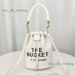 Designer Bags Luxury the Leather Bucket Bag Womens Men Designer Marc Tote Classic Drawstring Shoulder Fashion Wallet Buckets Top Handle Purses Crossbody Bag 158