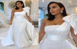 Arabic Dubai Mermaid White Evening Dress One Shoulder Formal Prom Party Gowns With Bow Satin And Sequined Overskirt Vestidos De No6536978