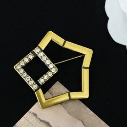 Famous Brand Designer Letter Brooch Fashion Women Brand Brooches Crystal Rhinestone 18k Gold Plated Suit Pin Jewelry Accessories Gifts