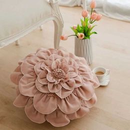Kudde/dekorativa rosa 3D -blommor med inre kärnheminredning Vit blomblad Kenblad Kuddar Sun Flower Room Decoration Throw 50x50cm