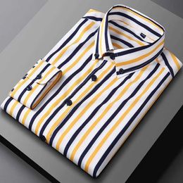 Men's Dress Shirts Mens shirt long sle spring and summer plaid stripes ing business casual slim new solid Colour thin model d240507