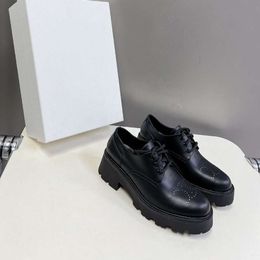 2024 Spring/Summer New Small British Style Black Single Thick Sole Lacquer Leather Lefu Shoes Women's Lace up Round Head Versatile