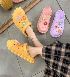 Summer Slides Women Slippers Yellow Pink Purple Clog Beach Classic Comfortable Breathable Girls Flip Flops Anitislip8057730