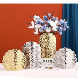 Vases Creative Shell Shape Ceramic Vase Artificial Flowers Decorative Flower Arrangement Modern Decor Colorful Floral
