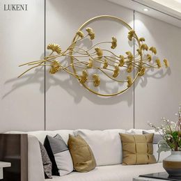 Decorative Figurines Chinese Style Light Luxury Ginkgo Wall Decoration Living Room Sofa Background Pendant Porch Aisle Iron Hanging