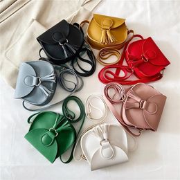 Mini Children Bag Cute PU Tassels Decor Princess Messenger Bags for Baby Girls Fashion Shoulder Birthday Gifts 240425