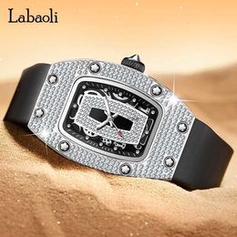 Fashion Diamond Eingelegtes Square Tiktok Womens Uhren sind beliebte wasserdichte leuchtende Quarz für Frauen