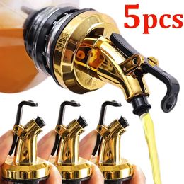 Oil Bottle Stopper Food Grade Rubber Seal Wine Pourer Lock Plug Sealing Leakproof Nozzle Sprayer Liquor Dispenser Kitchen Tool 240514