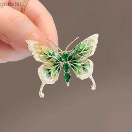 Pins Brooches Exit green crystal butterfly brooch womens fashionable lapel pin womens clothing jacket jewelry party accessories gifts WX