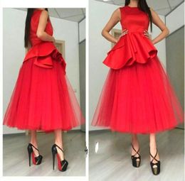 Vintage Tea Length Red Short Prom Dresses 2015 Elegant Crew Neck Sleeveless Dubai Party Dress Empire Waist Tulles Arabic Evening G1575148