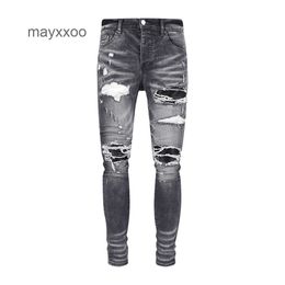 Jean Fashionable Mens Fashion Amiirii 2024 Demin 2024 Purple Jeans 브랜드 그레이 블랙 스플릿 가죽 트렌디 슬림 한 owxx