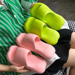 2024 Summer New Soft Bottom Slippers Popular on Women's Websites Popular Fashion Home Super Soft Anti slip Slippers