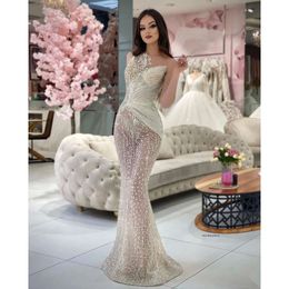 Sexy Mermaid Prom Dresses Sleeveless V Neck Appliques Sparkly Diamonds Sequins Floor Length Bead 3D Lace Hollow Evening Dress Bridal Gowns Plus Size Custom 0431