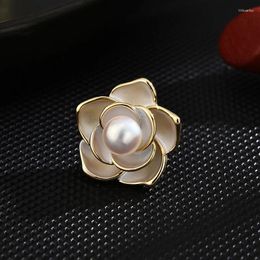 Brooches SUYU Summer Women's Minimalist Design Countryside Camellia Small Chest Needled Flower Fashion Clothing Accessories Holiday Gifts