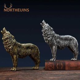 NORTHEUINS Resin Wolf Miniature Figurines Lion Horse Art Ornament Home Living Room Office Desktop Decor Accessories for Interior T240505