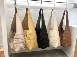 Shoulder Bags Purses And Handbags Luxury Designer 2024 Trendy Woven Crossbody For Women Fashion Pu Leather Messenger Bag Big Bucket