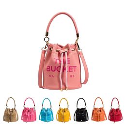 High Capacity Drawstring tote Bag luxury Designer handbag pochette Woman clutch shopping bucket bag Mens Shoulder overnight Crossbody leather Underarm bags strap