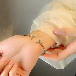 Noble and elegant bracelet popular gift choice Double Bracelet Womens Versatile Same with common tiffaniy