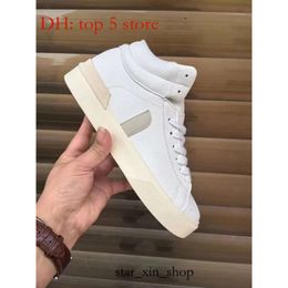 vejasneakers Small White Shoes French Couple Casual Low Top Flat Shoes V Shoes Men Casual V Sneakers with Embroidered Designer Casual Shoes 4458 vejashoes