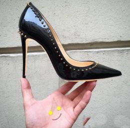 Обувь горячая продажа фрипропиты моды Женские туфли обнаженная черная шипа заклепки точки на ноги тонкие каблуки на высоких каблуках насосы туфли шпильки для wome