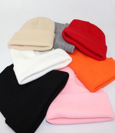 Men Women Knitted Cotton Hat Solid Colour Wool Hat Simple Knit Beanie Cap Student Couple Autumn Winter Warm Hip Hop Hat5661551