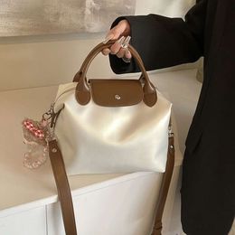 Best Selling Shoulder Bag New 90% Factory Direct Sales Advanced Fashion Handbag New Large Capacity Soft Leather Contrast Color Single Shoulder Crossbody Bag