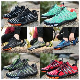 Top Designer black Outdoor Creek Tracing Thickened Water Couple Anti slip Mountaineering Lightweight Driving Riding Hiking Fishing Shoes