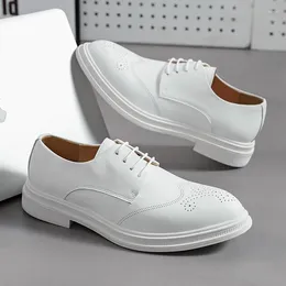 Casual Shoes Handcrafted Mens Oxford Leather Brogue Dress Classic Business Formal Man Leisure Walk Footwear Sneakers