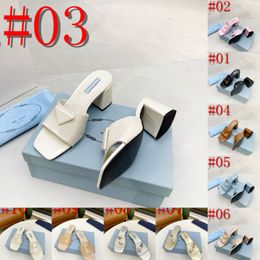 40Model 2024 Designer Women Slifors Sandals Fashion Lussuoso Triangolo Slide piatti Flip Flop Summer Venuina Moca