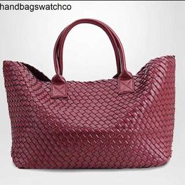Bottegvenets Handbags Cabat Tote Bag Large Faye Wongs Same Woven Capacity Handmade Womens Beach Fashionable Shopping Frj