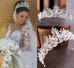 New Luxury Bridal Veils And Crown Wedding Hair Accessories White Ivory Long Crystal Beaded Bling Lace Tulle Cathedral Length 3M Ch8634317