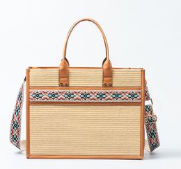 Fashion Half Moon Wooden Shoulder Crossbody Bags for Women Bamboo Woven Summer Beach Straw Bag Rattan Phone Purse For Girls Party Cluth Bags
