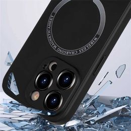 Cell Phone Cases 2024Fashion Liquid Silicone For Magsafe Case For phone 15 14 13 12 11 Pro Max Cases Magnetic Wireless Charge Soft Phone Cover