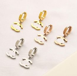 NEW Luxury Brand Women's Designer Earring Letters Stud 18K gold-plated Women earring Wedding Party Jewellry Accessories Wholesale 1043