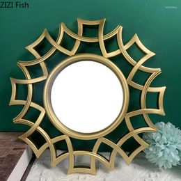 Decorative Figurines Golden Mirror Background Wall Hanging Decoration Geometric Hollow Gold Pendant Combination Set Home