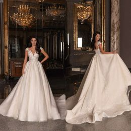 Hochzeit Kurzärmele A-Line Glamouröse V-Ausschnitt-Kleider von Backless Rückenless im Kapellekleid maßgeschneiderte Brautkleider Vestidos de Novia