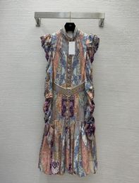 Повседневные платья Lian Designer спроектировано высоко роскошные цветочные плеча с длинными рукавами платья6948522