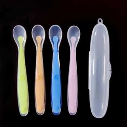 Cups Dishes Utensils Baby soft silicone spoon with storage box candy Colour temperature sensing spoon baby food tray feederL2405