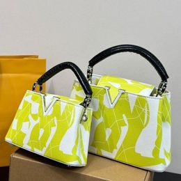 10A Fashion 24SS Women's Shoulder Luxury Capucines Cowhide Dame Bag Women's Handbag Designer Bag 27CM/20CM Bag Gold Buckle Ha Riko