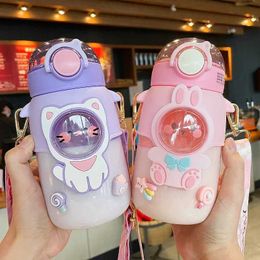 Cups Dishes Utensils 700ml childrens water bottle with straw cute cartoon leak proof cup for school portable cup outdoor travel beverage rollerL2405