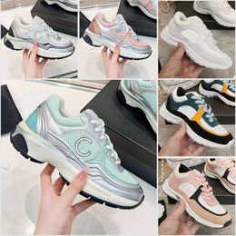 Thick Soled Casual Shoes Women Platform Travel Leather Lace-up Sneaker 100% Cowhide Fashion Lady Letters Flat Designer Running Trainers Men Gym Sneakers Size 35-42